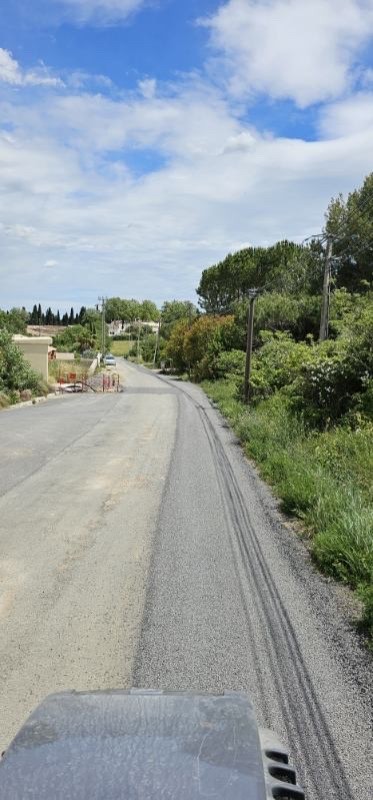  Réfection en bicouche sur la commune de Cruzy et Montouliers (34)! 