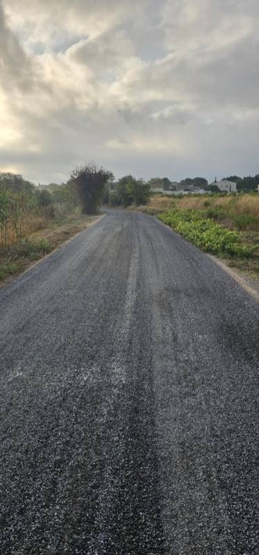 Réfection de chaussée sur la commune de Bassan (34) proche de Beziers  en enrobés à chaud BB0/10! 