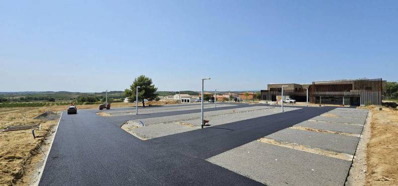 Pose de dalles alvéolaires et enrobés à chaud à Cazouls-les-béziers dans l'Hérault